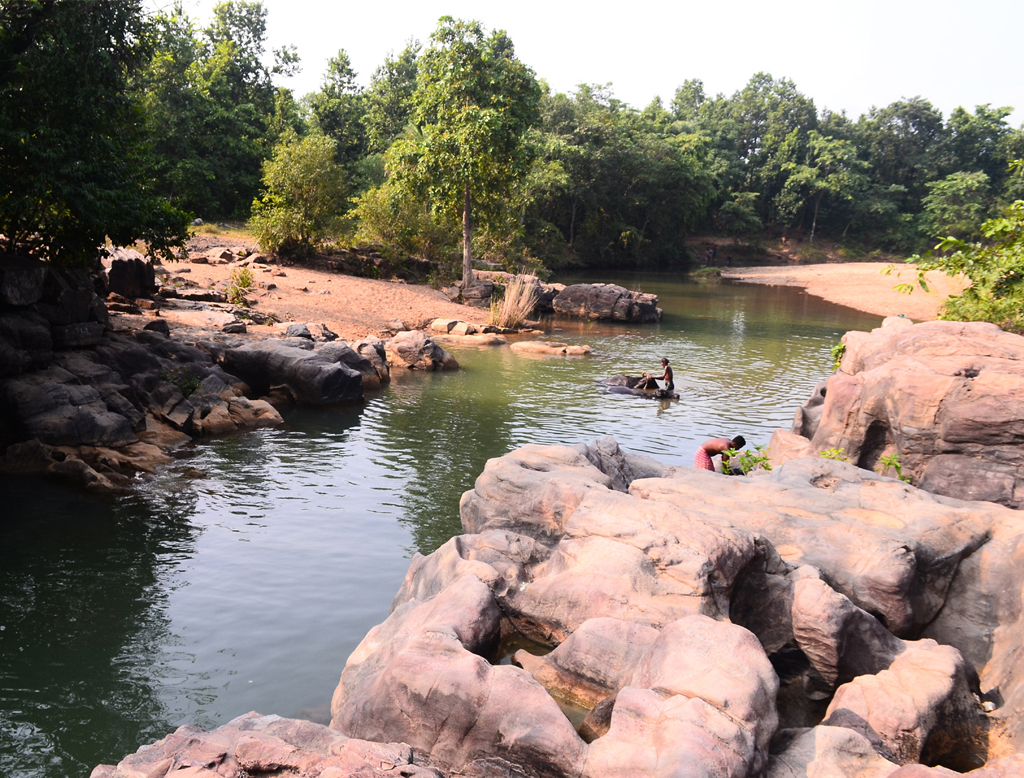 Kankrajhor River & Guest House